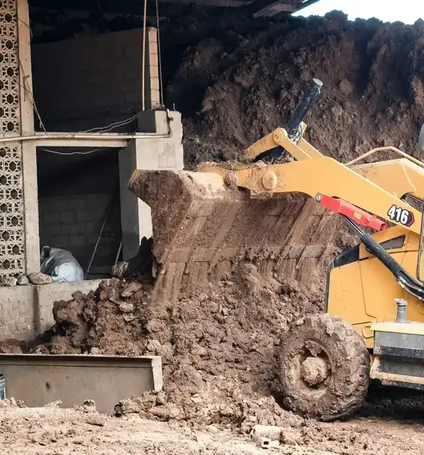 Excavaciones y limpieza de terrenos en Ciudad de México para preparación de obra